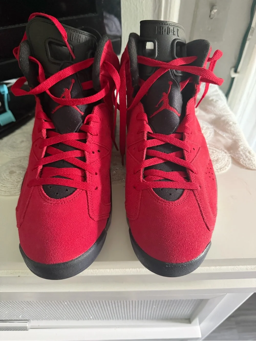 Jordan bold red